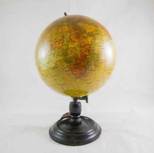 Globe C.1900