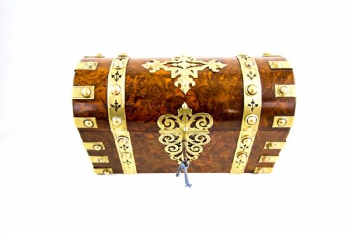 Burr Walnut Jewellery Casket C.1860