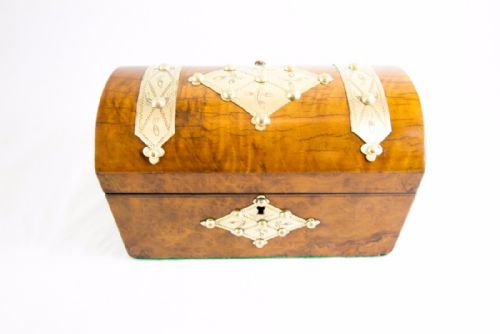 Burr Walnut Desk Box C.1860
