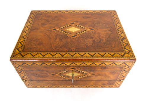 Burr Walnut Ladies Box C.1860