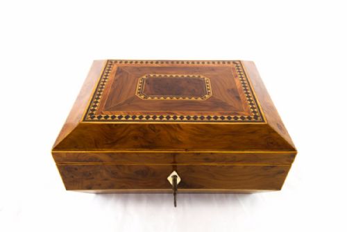 Yew Wood Table Box C.1810