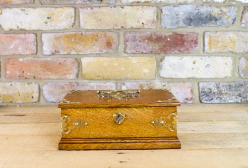 Golden Oak Table Box C.1910