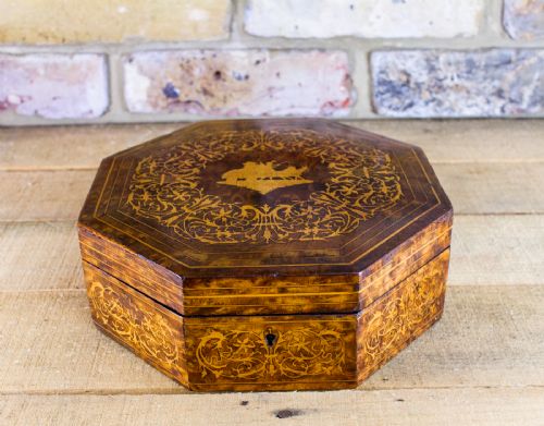 8 Sided Amboyna Table Box