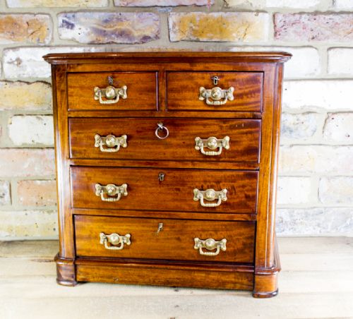 mahogany chest of drawers c1890 - CATEGORY: ANTIQUE CHEST OF DRAWERS - DATED VICTORIAN