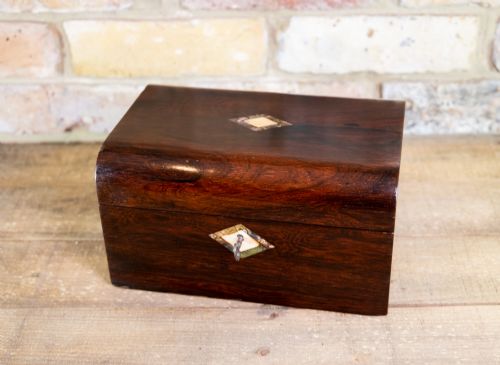Ladies Box 1840