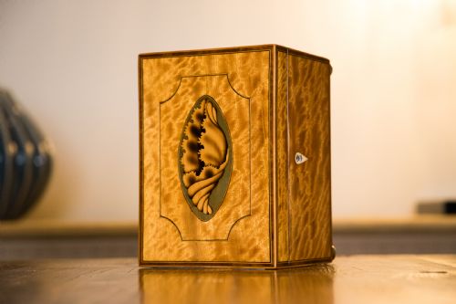 Stunning Georgian Satinwood Jewellery Box 1800