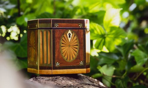 Rare Stunning Octagonal Georgian Inlaid Tea Caddy C.1780