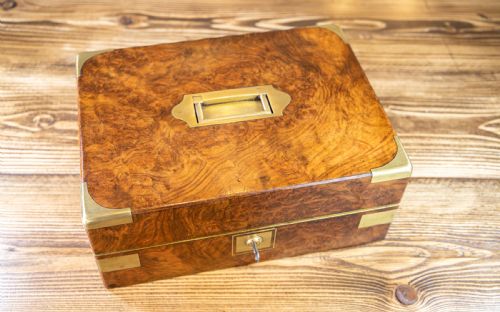fig 1. Burr Walnut Georgian Jewellery Box 1800