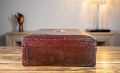 fig 3. Sir John William Pratt George V John Peck Red Morocco Leather Despatch Box