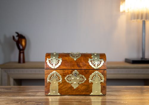 Figured Walnut & Brass Tea Caddy 1880
