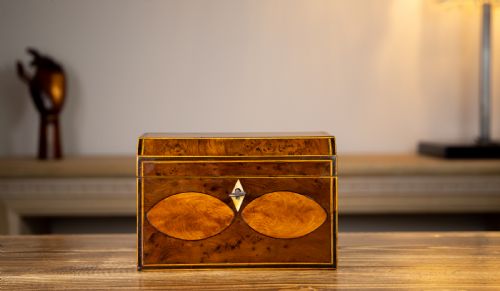 Georgian Burr Yew Tea Caddy 1800