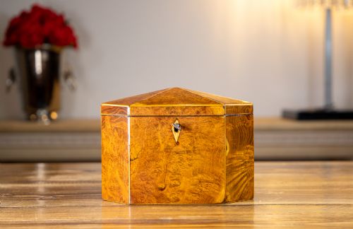 Octagonal Burr Elm Tea Caddy C.1820
