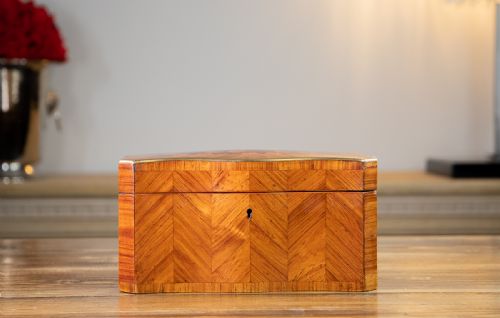 Stunning Kingwood Inlaid Tea Caddy 1880