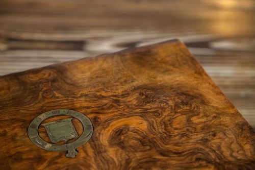 BURR WALNUT DOMED TOP TABLE BOX 1880 - ADDITIONAL PHOTO 2