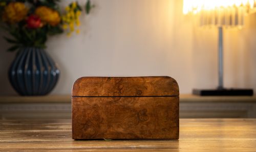 BURR WALNUT DOMED TOP TABLE BOX 1880 - ADDITIONAL PHOTO 4