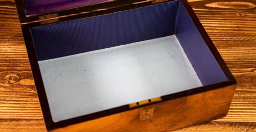 BURR WALNUT DOMED TOP TABLE BOX 1880 - ADDITIONAL PHOTO 8