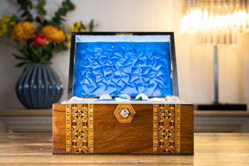 FIGURED WALNUT WORK BOX 1880 - ADDITIONAL PHOTO 6