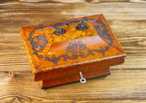 FRENCH SATINWOOD TABLE BOX 1850 - ADDITIONAL PHOTO 8