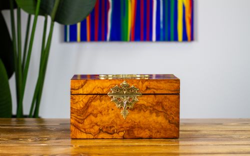 Burr Walnut Tea Caddy 1870