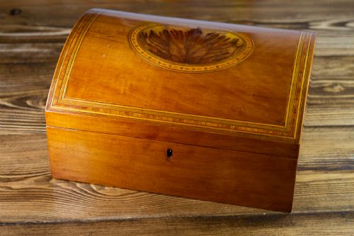 LARGE GEORGIAN SATINWOOD BOX 1800 - ADDITIONAL PHOTO 1
