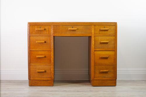 fig 1. Heal’s Modernist Oak Pedestal Desk C.1930
