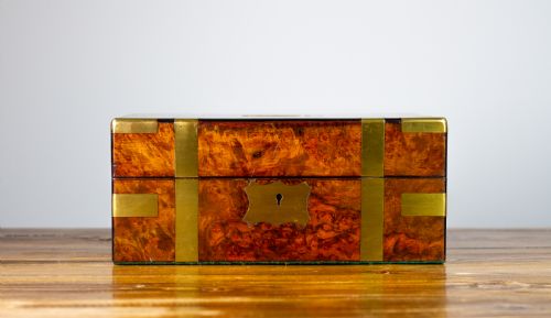 CAMPAIGN BURR WALNUT VANITY BOX 1830