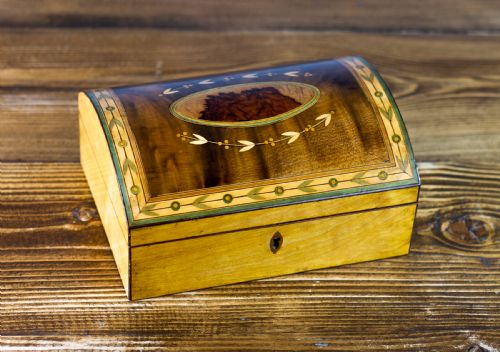 DECORATIVE INLAID GEORGIAN BOX 1800 - ADDITIONAL PHOTO 5