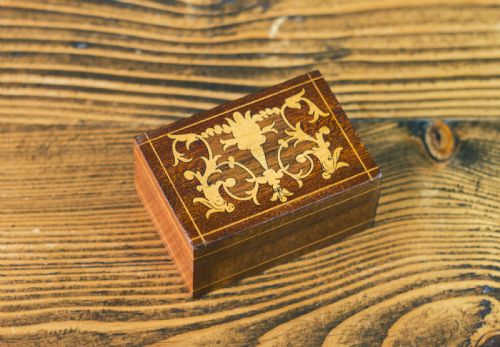 Mahogany & Boxwood Stamp Box 1920'S