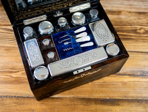 COROMANDEL VANITY BOX C1870 - ADDITIONAL PHOTO 9