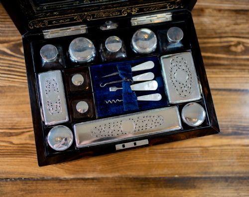 COROMANDEL VANITY BOX C1870 - ADDITIONAL PHOTO 10