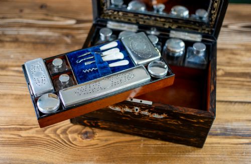 COROMANDEL VANITY BOX C1870 - ADDITIONAL PHOTO 13