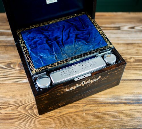 COROMANDEL VANITY BOX C1870 - ADDITIONAL PHOTO 16