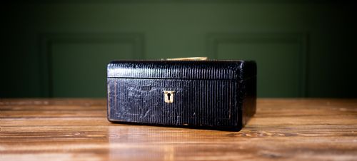 HIGH QUALITY LEATHER JEWELLERY BOX 1880 - ADDITIONAL PHOTO 1