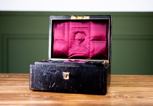 HIGH QUALITY LEATHER JEWELLERY BOX 1880 - ADDITIONAL PHOTO 13