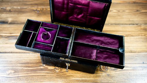 HIGH QUALITY LEATHER JEWELLERY BOX 1880 - ADDITIONAL PHOTO 15