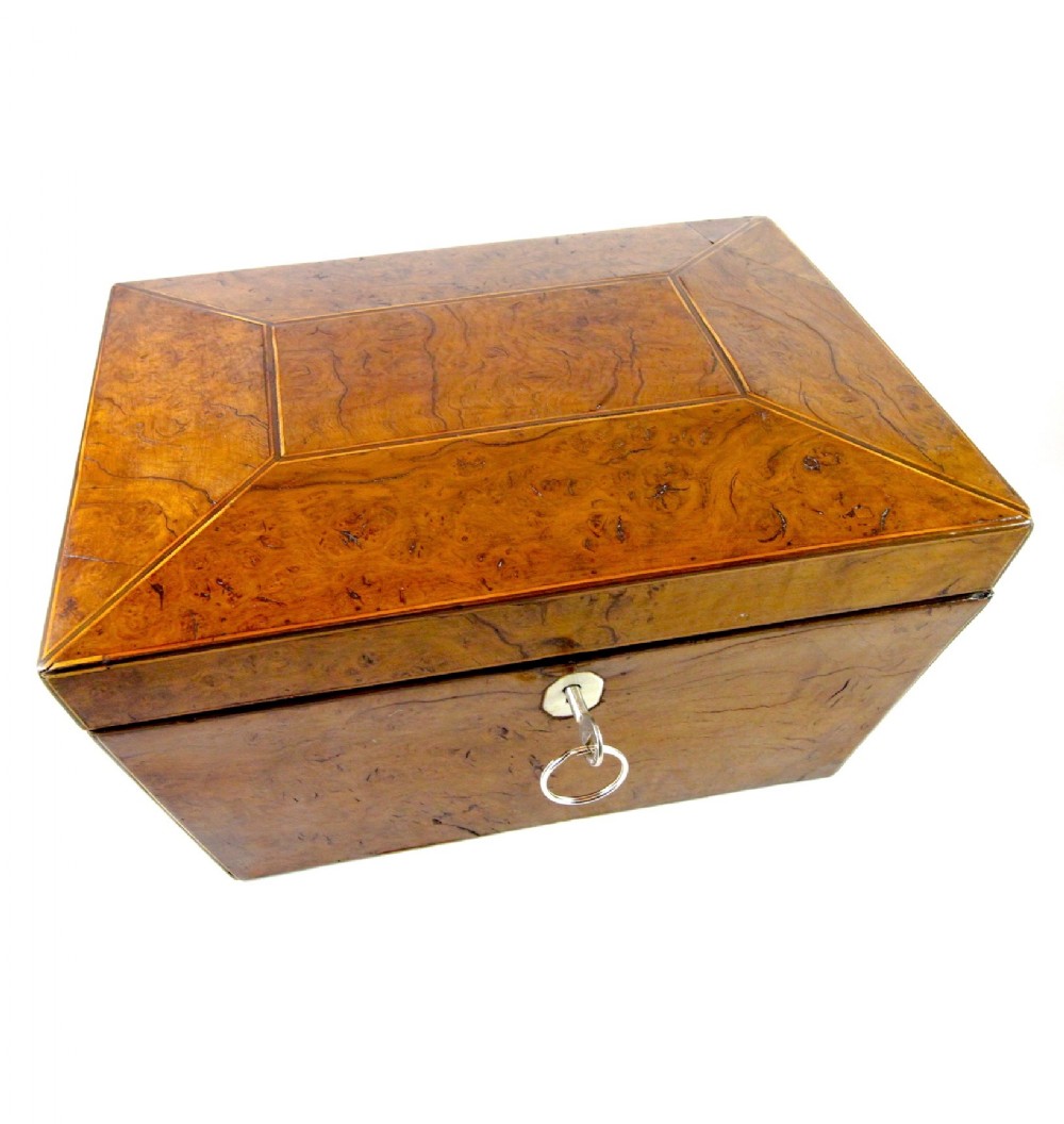 Burr Yew Table Box c.1840