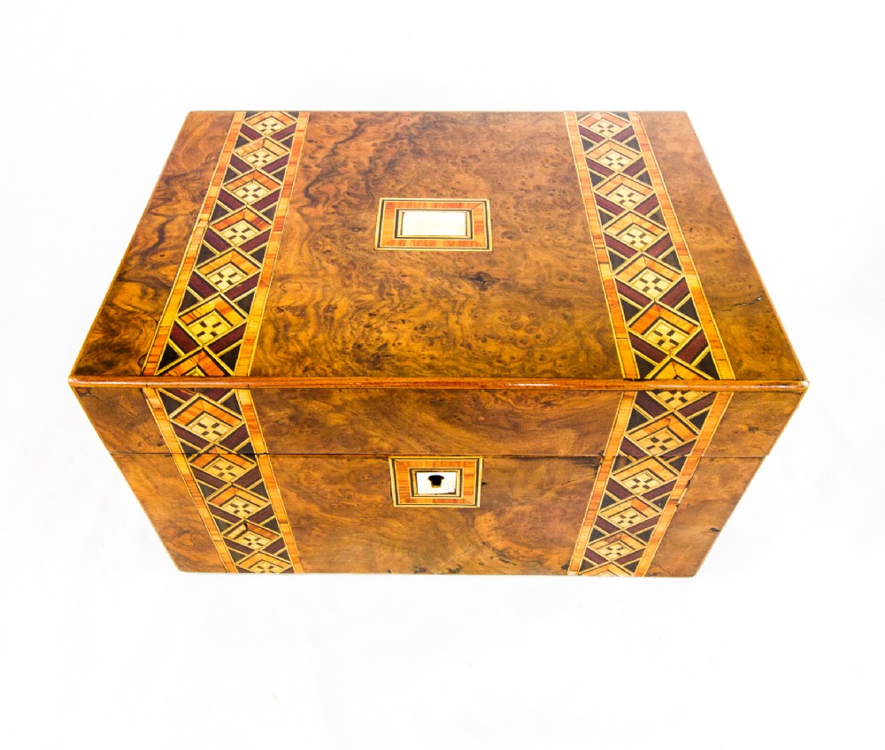 Burr Walnut Table Box c.1870