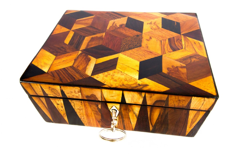 Van Dyke Table Box c.1860