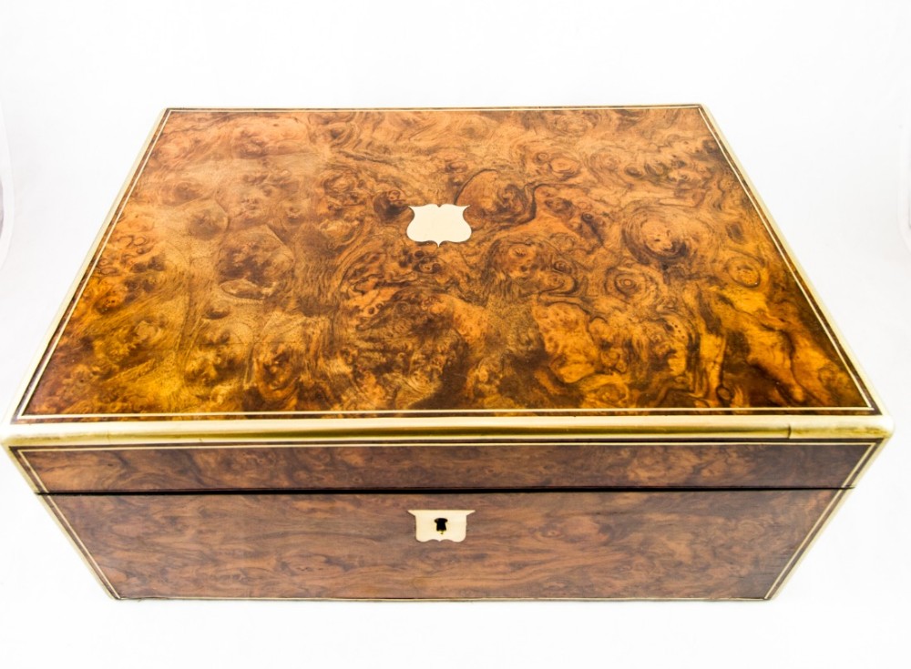 Burr Walnut Writing Slope Oxford St London c.1850