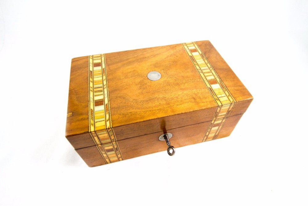 Figured Walnut Table Box c.1880