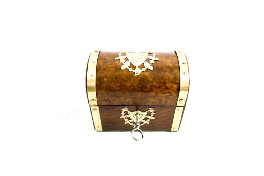 Burr Walnut Perfume Box c.1860