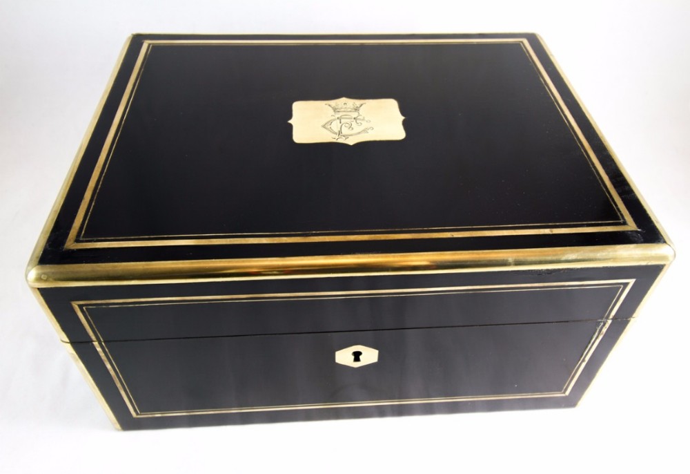Palais Royal with Case c.1870