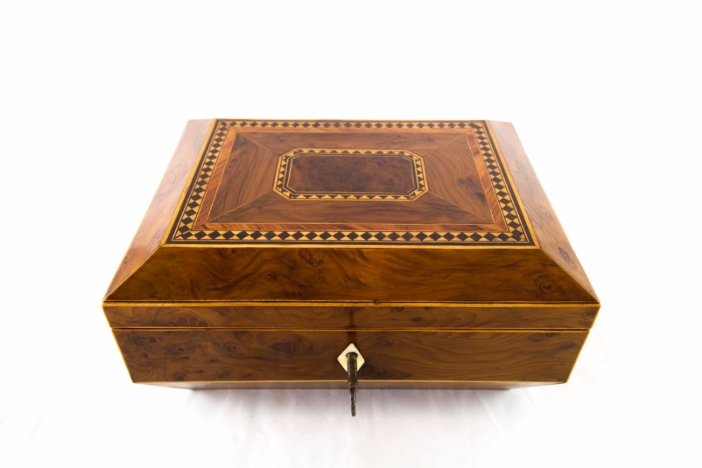 Yew wood Table Box c.1810