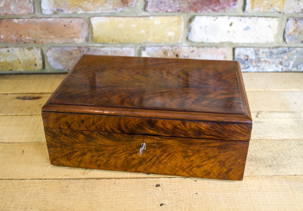Figured Walnut Table box c.1860