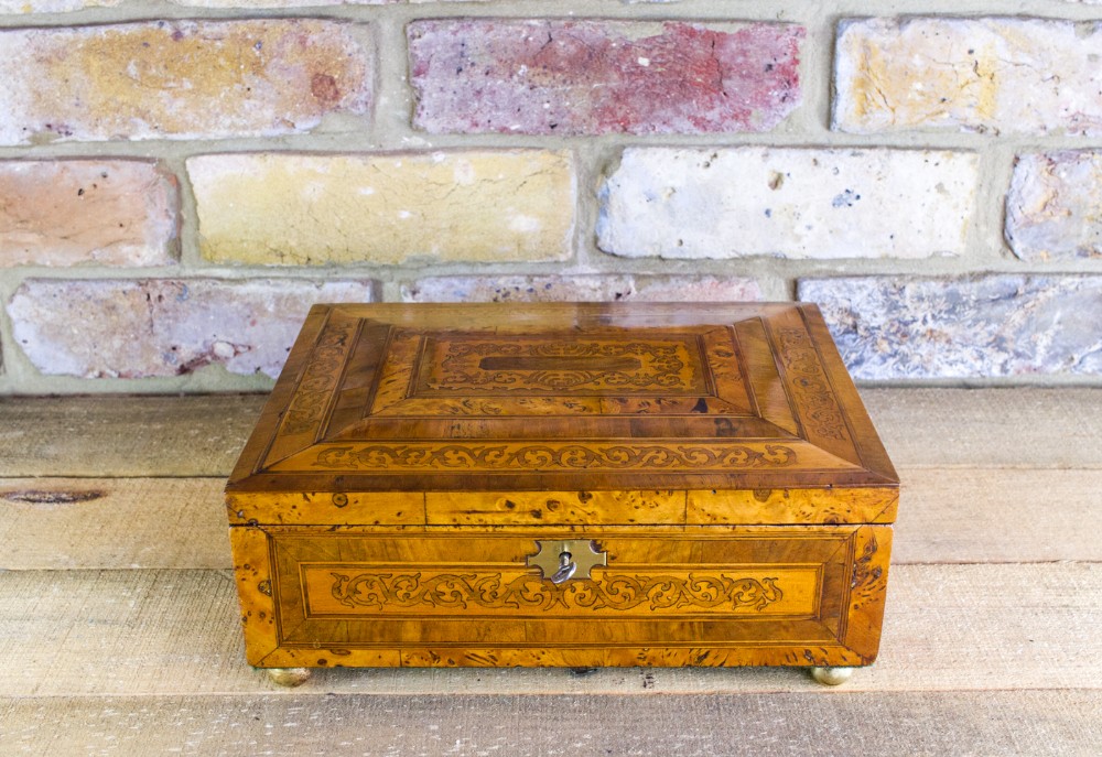 Burr Yew Georgian Table Box c.1790