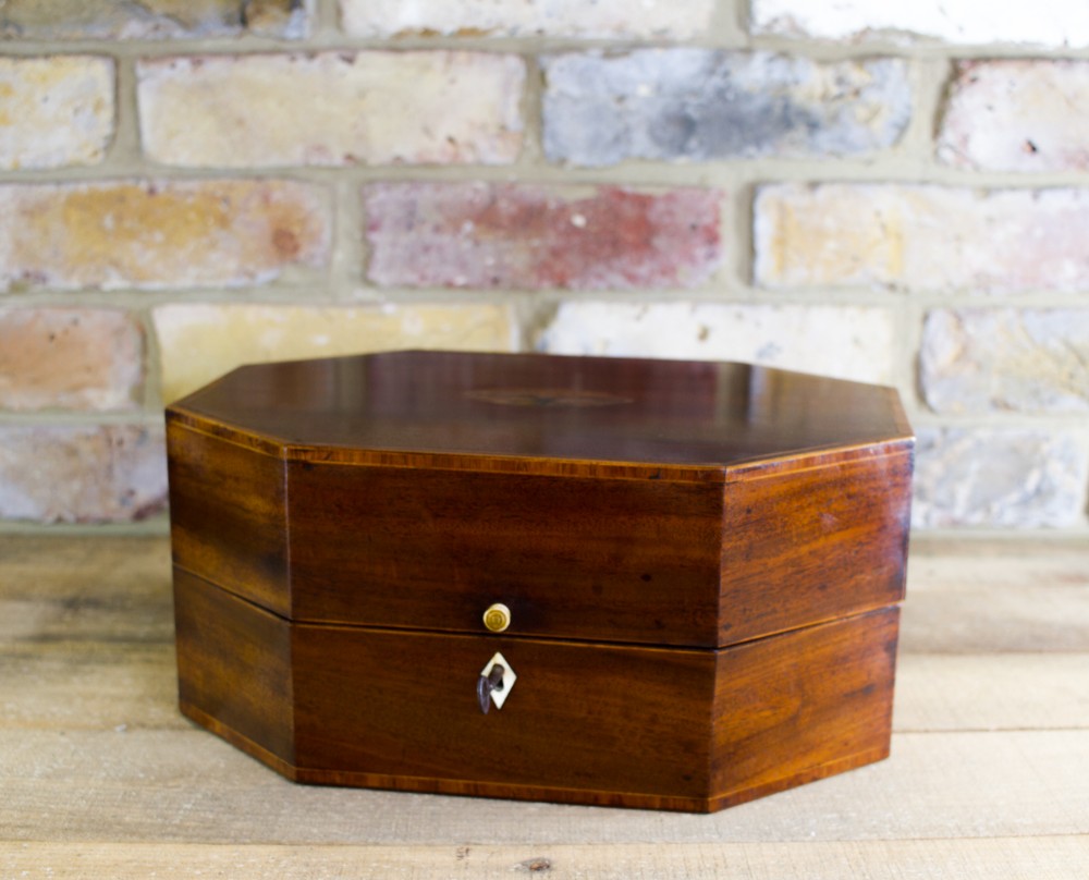 Georgian Mahogany double layered Box c.1790