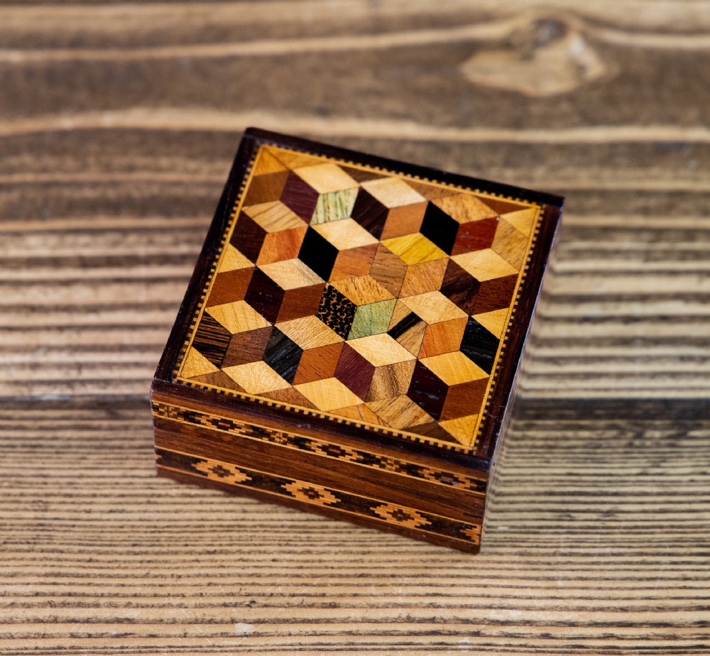 Small Collectors Tunbridge Box 1890