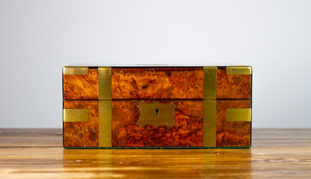 Campaign Burr Walnut Vanity Box 1830