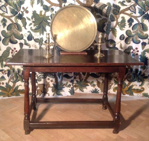 17th Century Oak Small Dinning Table