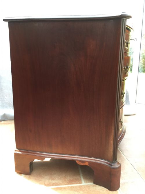 SERPENTINE CHEST OF DRAWERSCOMMODE - ADDITIONAL PHOTO 2